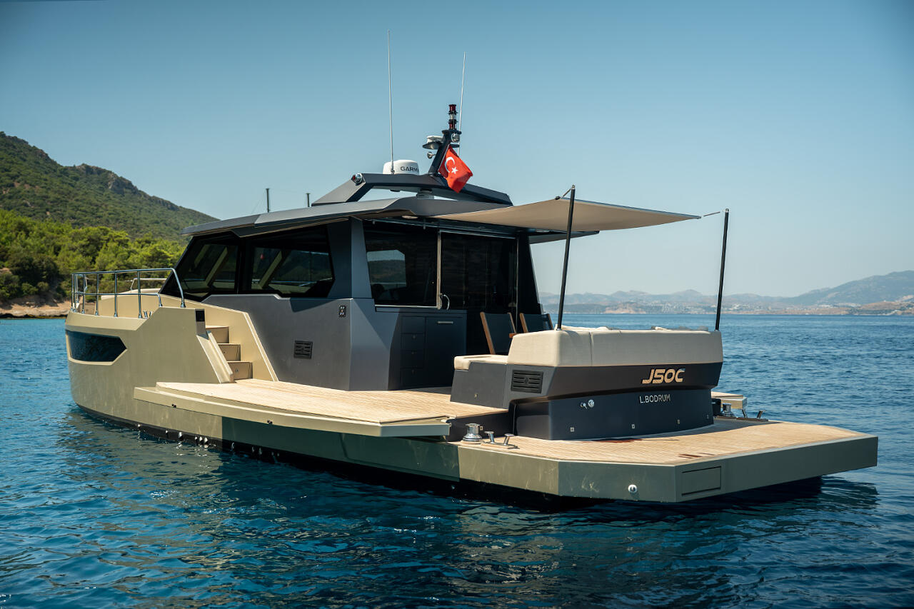 Jera J50c Weekend Cruiser Yacht Exterior 4
